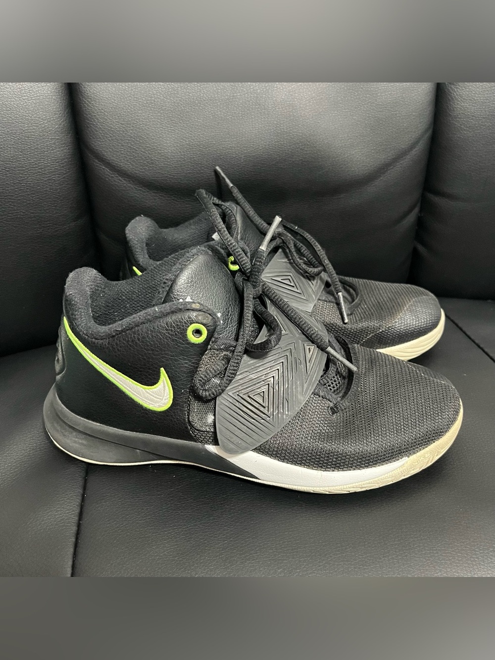 Nike Kyrie Flytrap III Black Neon Green Basketball Shoes for youth boys size 3Y